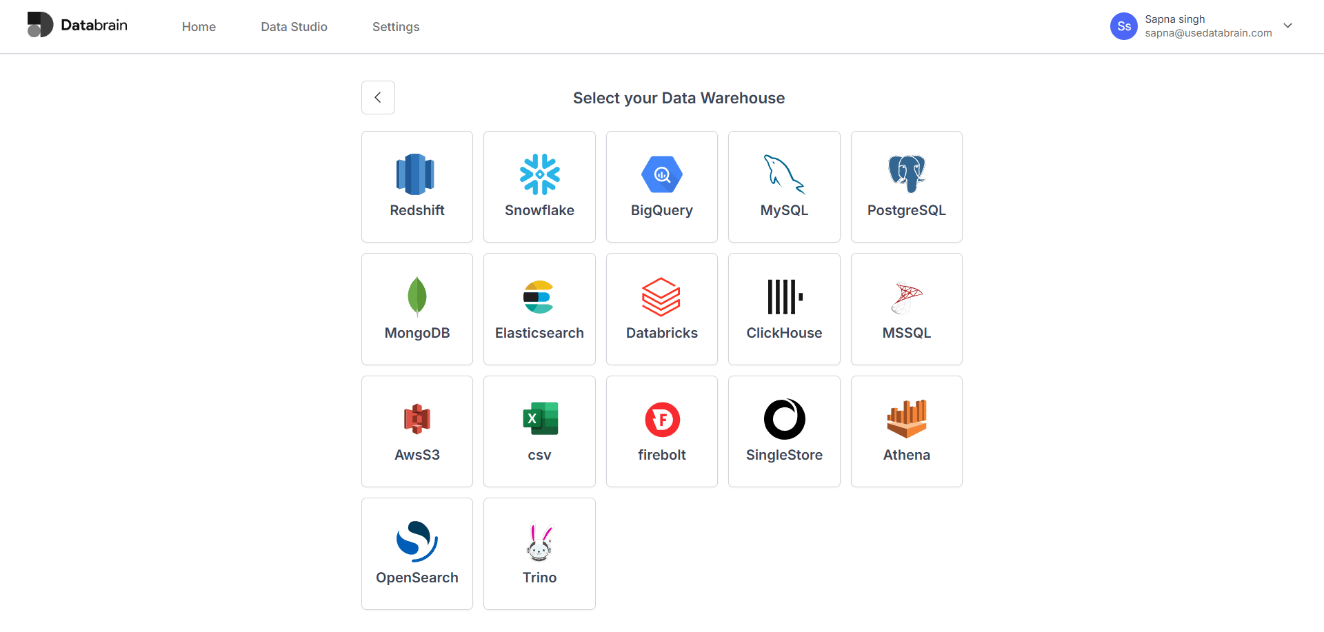 ClickHouseオプションが表示されたDatabrainのコネクタ選択画面